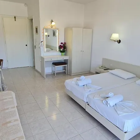 Apartahotel Elarin Studios&apartments 3*